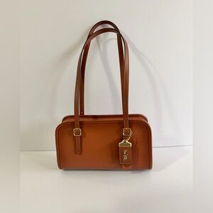 Coach - Swing Zip Bag